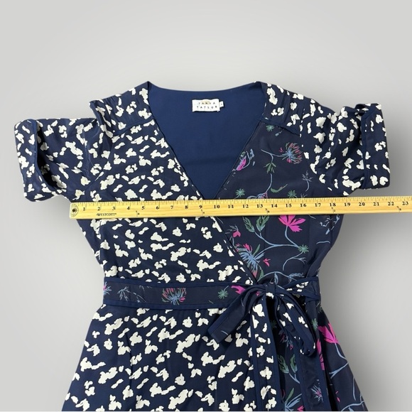 TANYA TAYLOR Luisa Mixed Print 100% Silk Wrap Dress Sz 6 Navy Pink - Picture 7 of 16